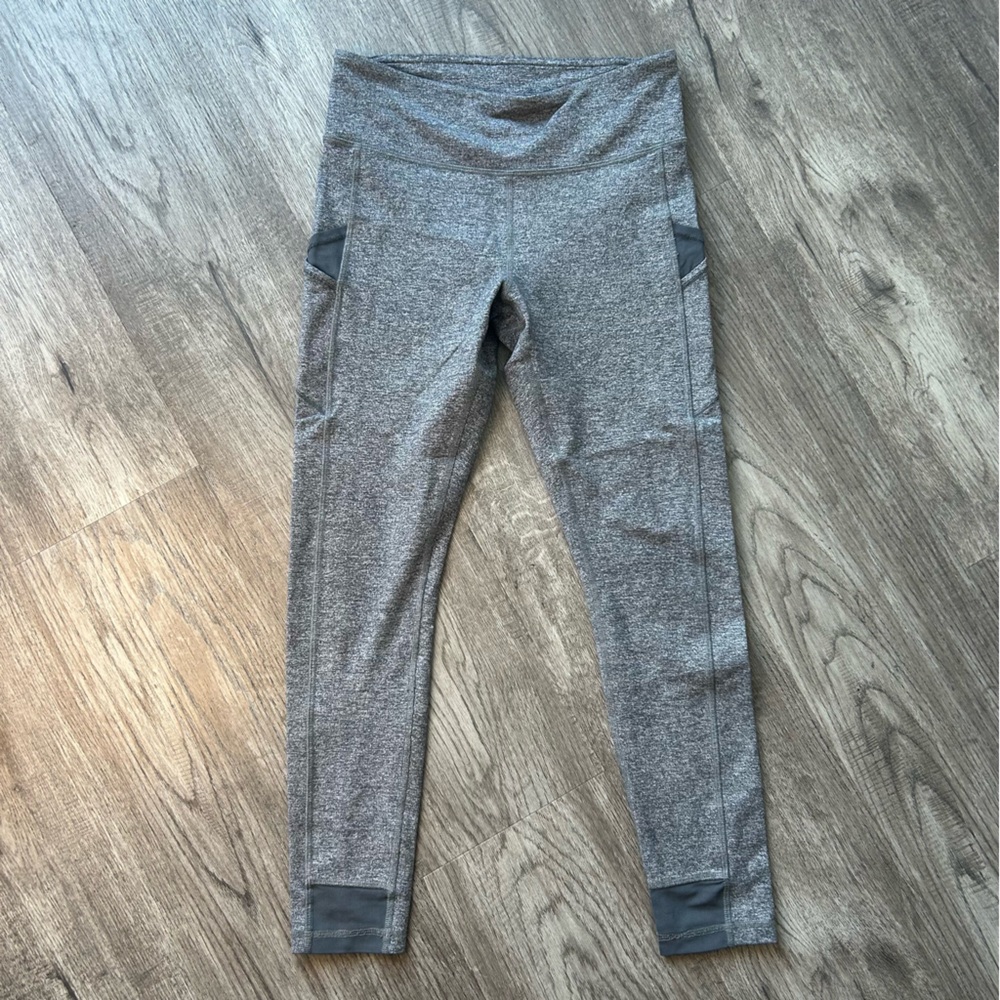 Ivivva by Lululemon size 14 youth yoga pants with side pockets in grey
